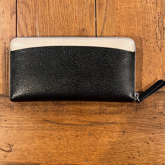 Kate Spade Handbag & Matching Wallet - soft pink and black.Items have gentle use - Picture 8 of 16